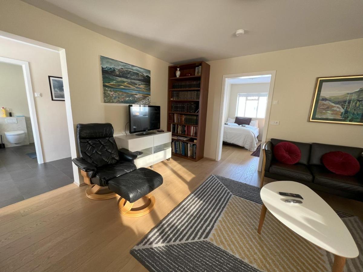 Guesthouse Akureyri - Apartments Near Down Town Dış mekan fotoğraf