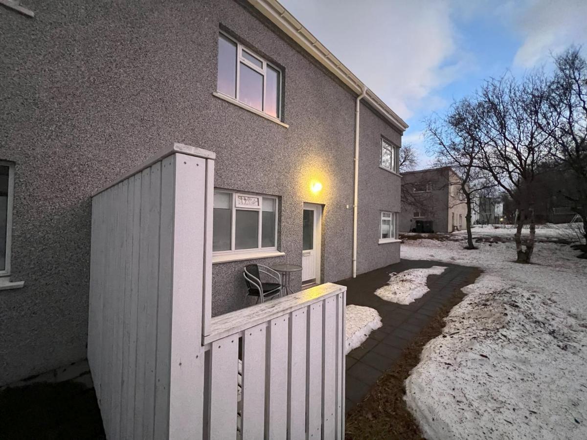 Guesthouse Akureyri - Apartments Near Down Town Dış mekan fotoğraf
