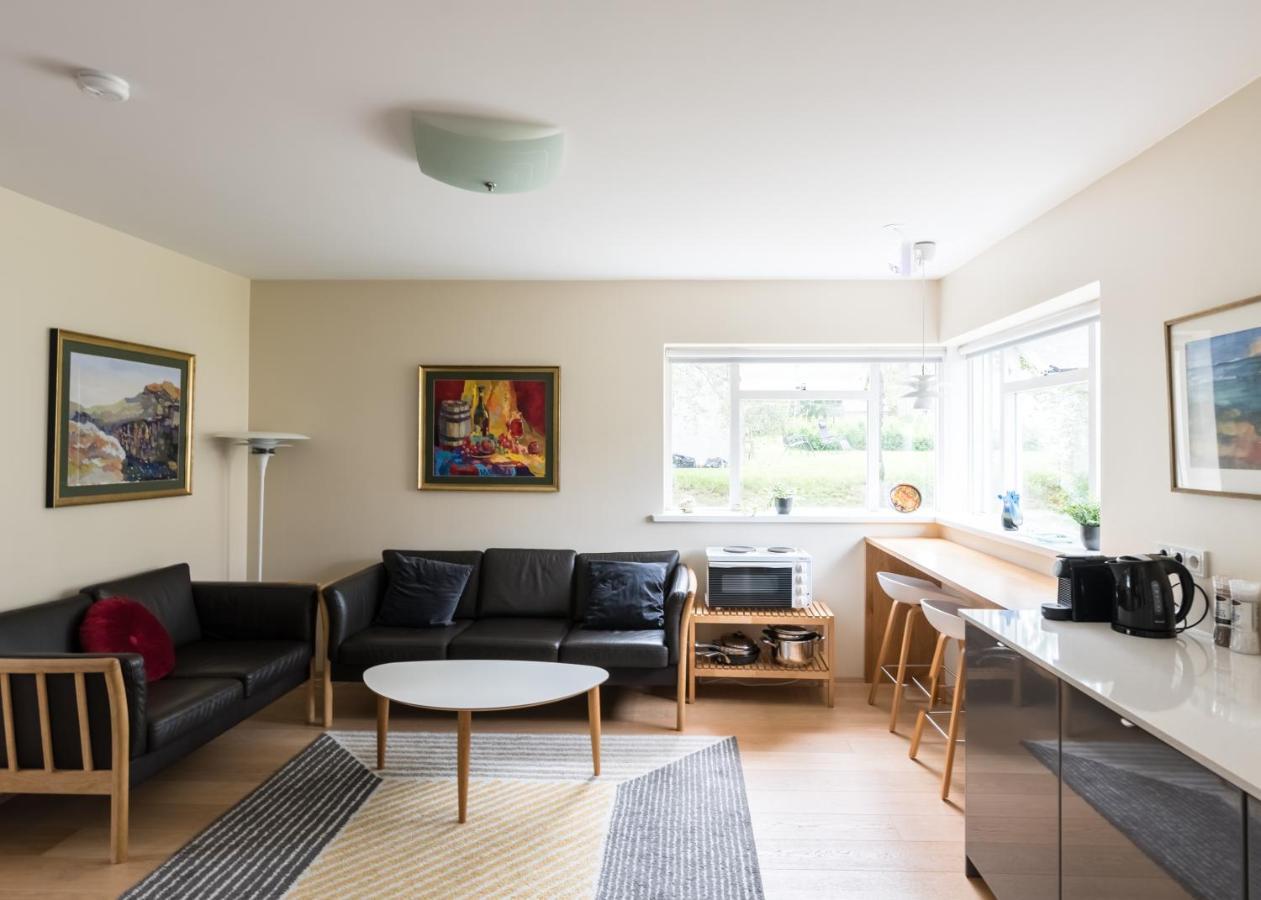 Guesthouse Akureyri - Apartments Near Down Town Dış mekan fotoğraf